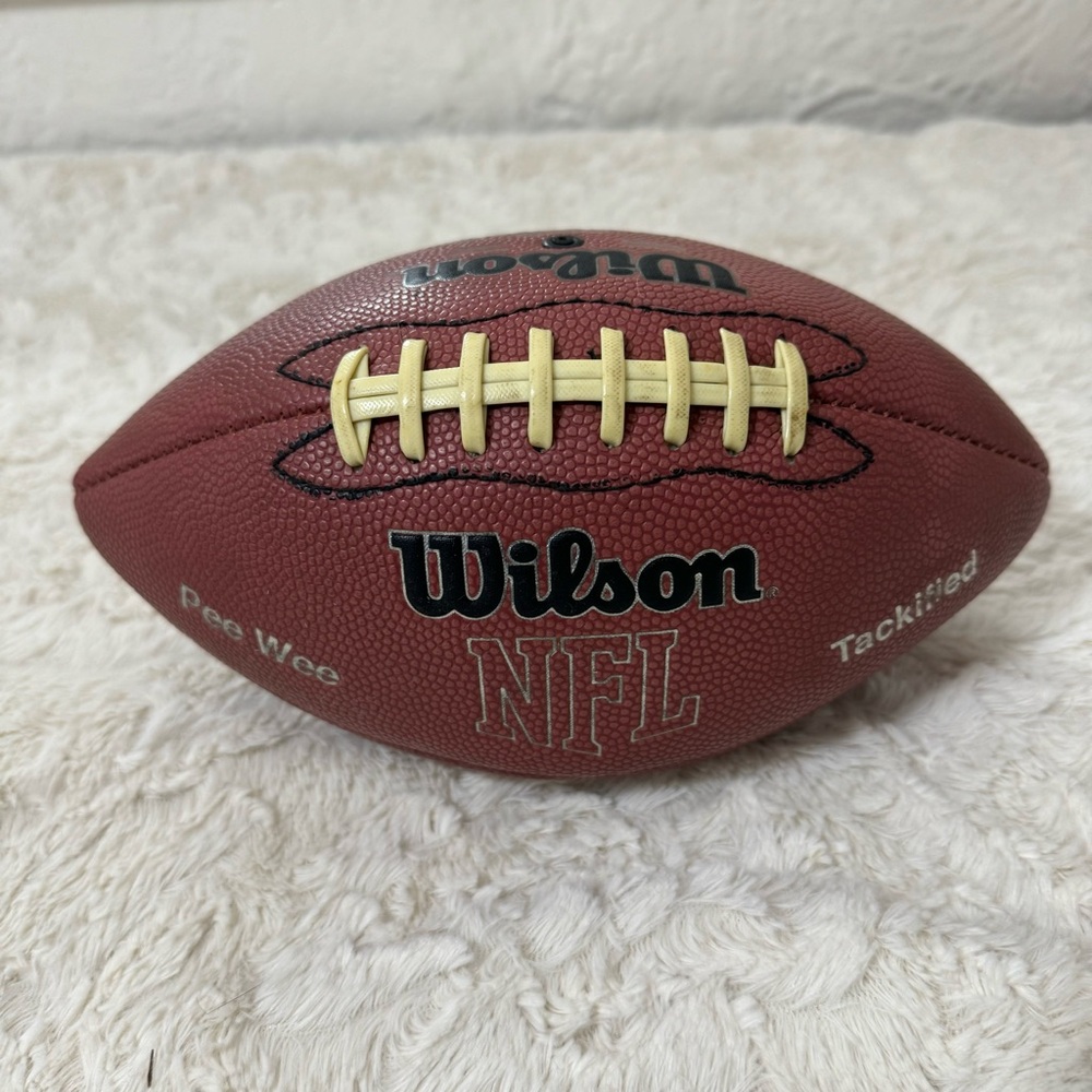 Wilson Pee Wee Size MVP Football NFL Tackified 7-9 Lbs WTF1413